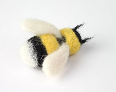 Bee Brooch Needle Felting Kit-Needle Felting-Hawthorn Handmade-Acorns & Twigs