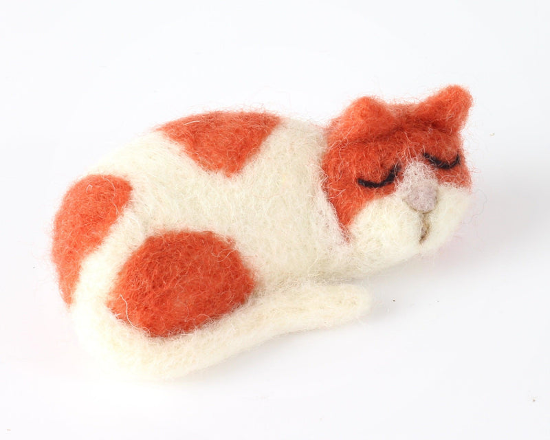 Cat Brooch Needle Felting Kit-Needle Felting-Hawthorn Handmade-Acorns & Twigs