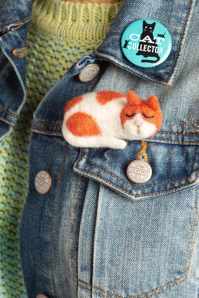 Cat Brooch Needle Felting Kit-Needle Felting-Hawthorn Handmade-Acorns & Twigs