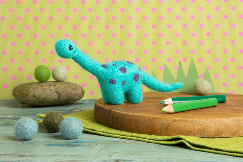 Diplodocus Mini Felting Kit-Needle Felting-Hawthorn Handmade-Acorns & Twigs