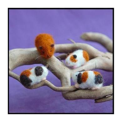 Guinea Pigs Needle Felting Kit - EASY-Needle Felting-WoolPets-Acorns & Twigs