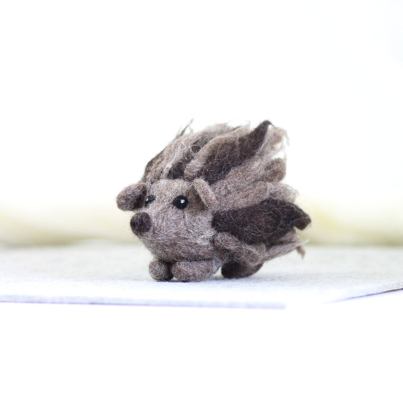 Hedgehog Needle Felting Kit-Needle Felting-Hawthorn Handmade-Acorns & Twigs