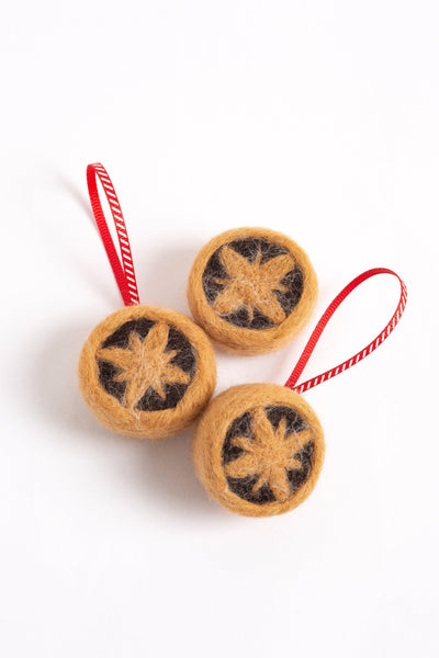 Mince Pies Mini Needle Felting Kit-Needle Felting-Hawthorn Handmade-Acorns & Twigs