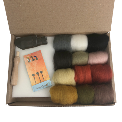 Needle Felting Beginner Kit - Small-Needle Felting-Acorns & Twigs-Acorns & Twigs