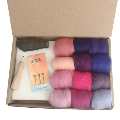 Needle Felting Beginner Kit - Small-Needle Felting-Acorns & Twigs-Acorns & Twigs