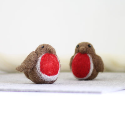 Robins Needle Felting Kit-Needle Felting-Hawthorn Handmade-Acorns & Twigs